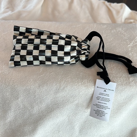 MacKenzie-Childs +2.0 Flora Readers - Picture 13 of 14